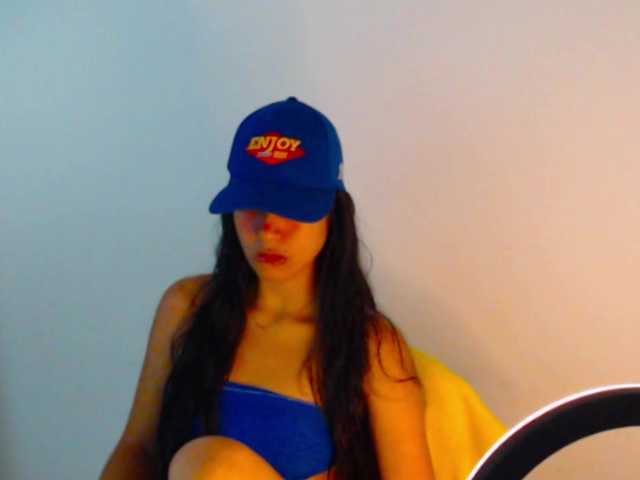 meganmiauu live cam preview
