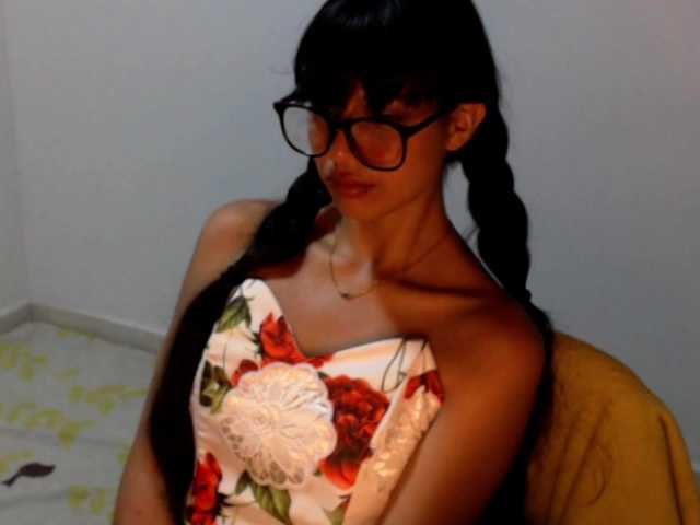 meganmiauu live cam on BongaCams