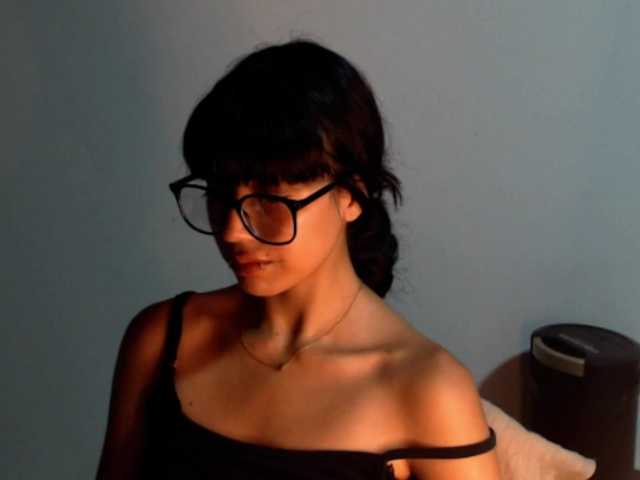 meganmiauu live cam on BongaCams