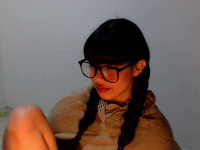 meganmiauu live cam on BongaCams