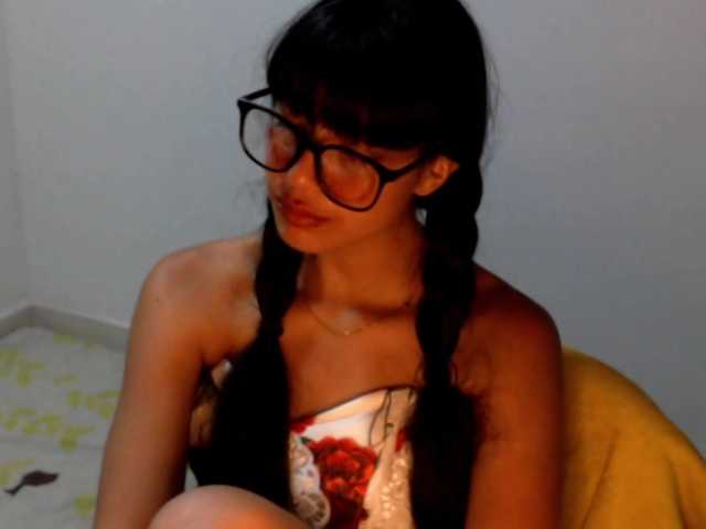meganmiauu live cam on BongaCams