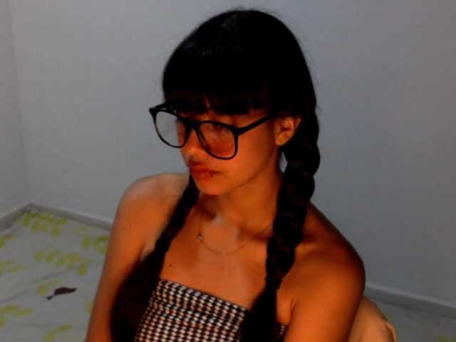 meganmiauu live cam on BongaCams