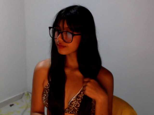 meganmiauu live sex