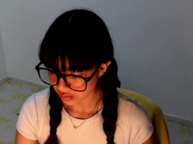meganmiauu live cam on BongaCams