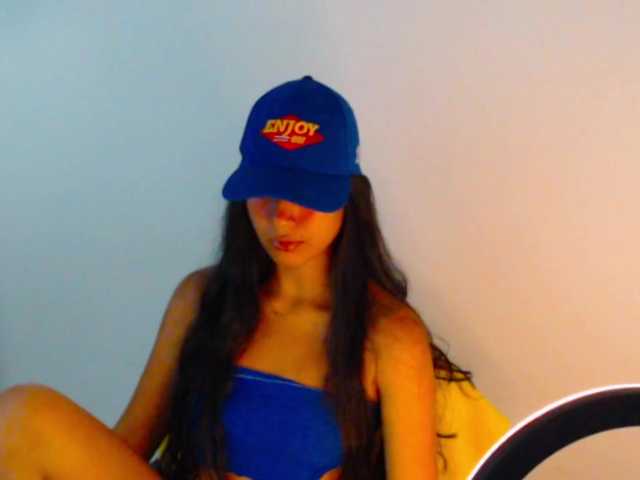 meganmiauu live cam preview