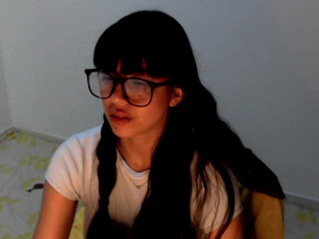 meganmiauu live cam on BongaCams