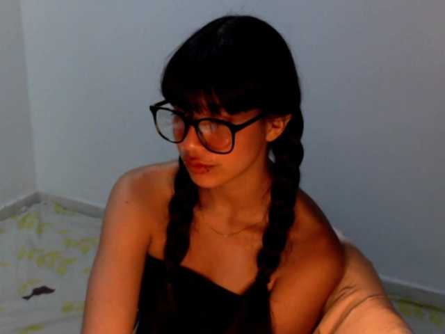 meganmiauu live cam on BongaCams