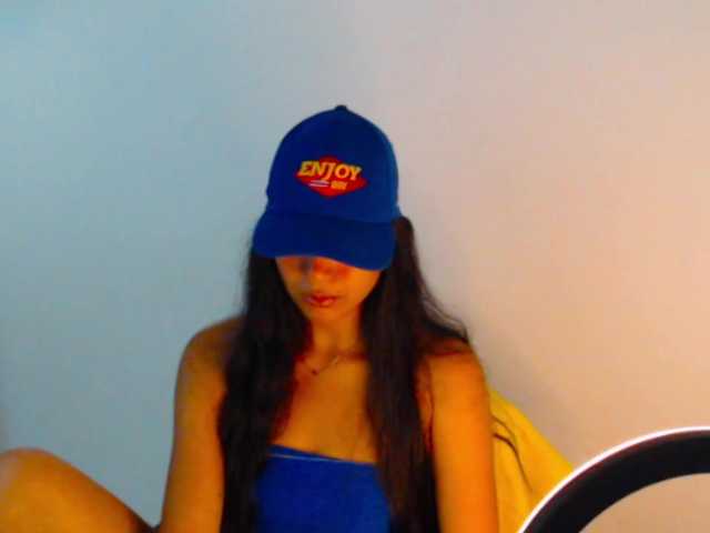 meganmiauu live cam preview