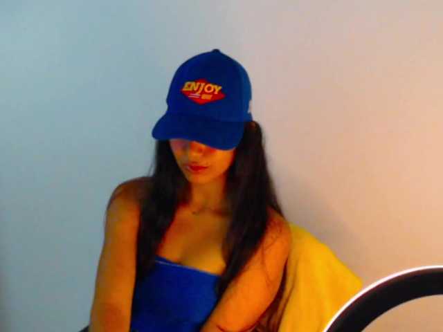 meganmiauu live cam preview