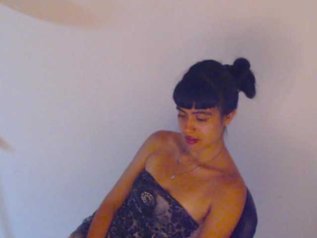 meganmiauu live cam on BongaCams