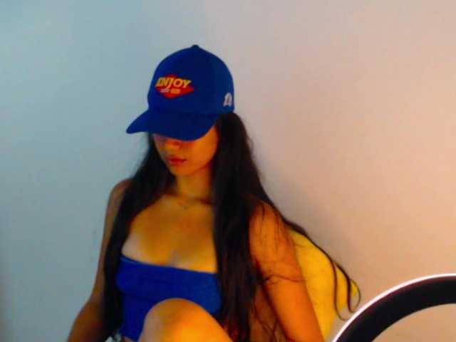 meganmiauu live cam preview
