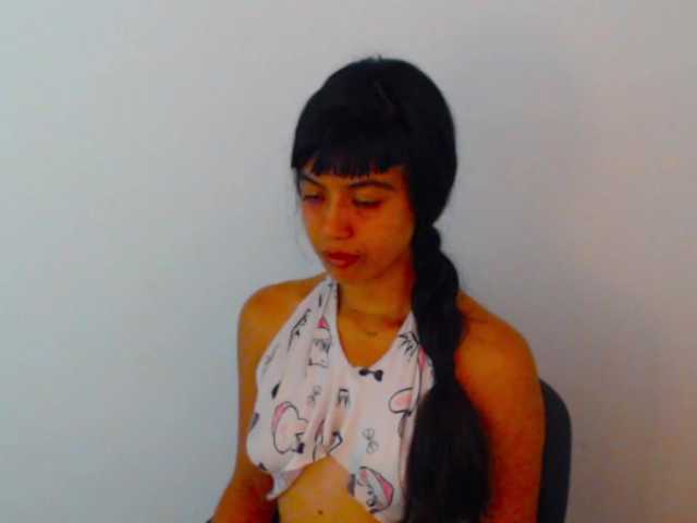meganmiauu live cam on BongaCams