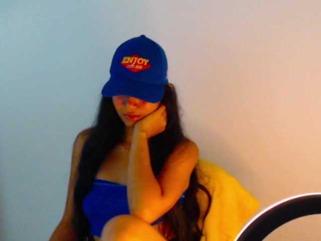 meganmiauu live cam preview