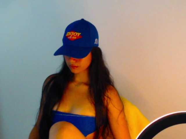 meganmiauu live cam preview