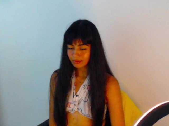 meganmiauu live cam preview