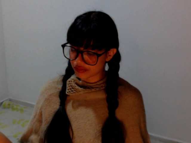 meganmiauu live cam on BongaCams