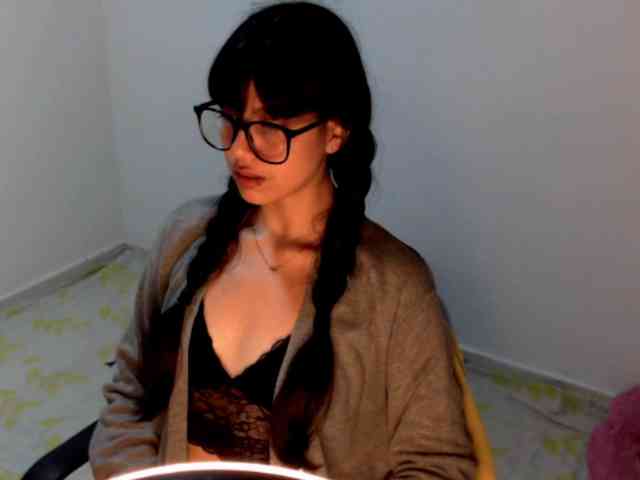 Modelo: meganmiauu