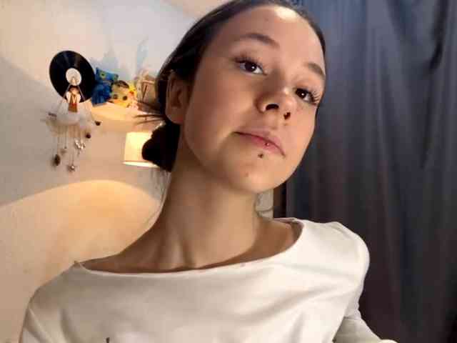 GiuseppinaJemmott webcam
