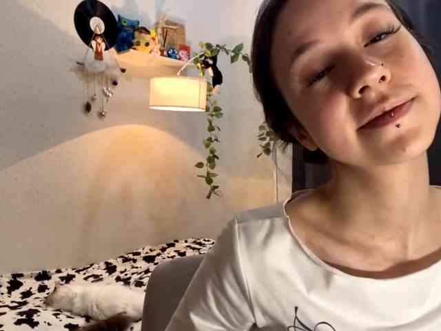 GiuseppinaJemmott webcam