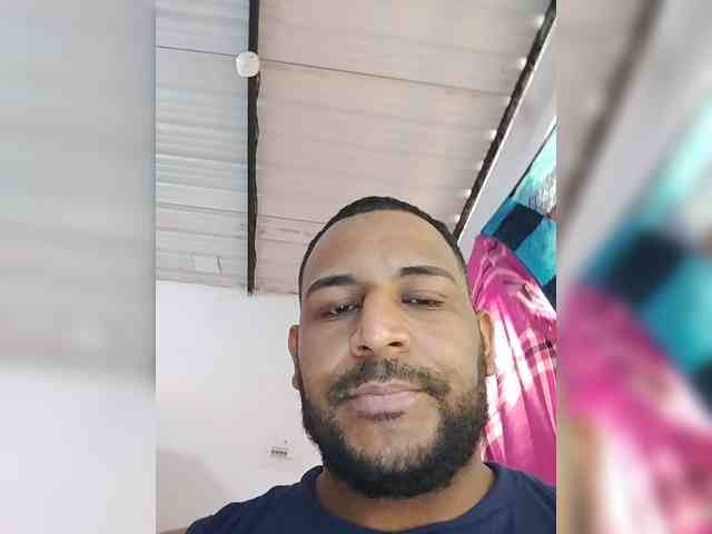 DiosaXBlack webcam