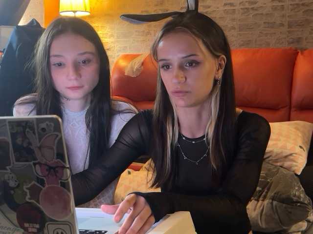 Sof-Seny4ka live cam on BongaCams