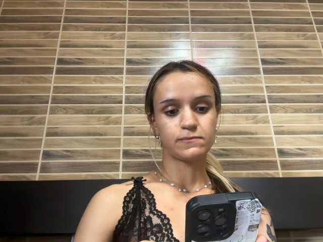 Sof-Seny4ka live cam on BongaCams