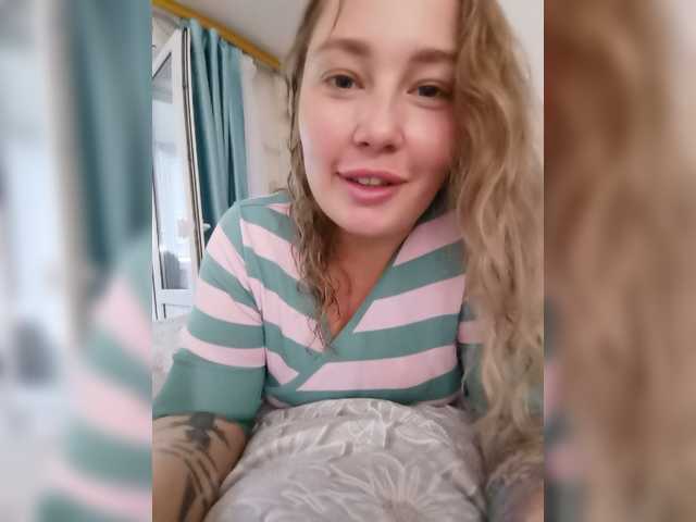 Rihashaia live cam on BongaCams