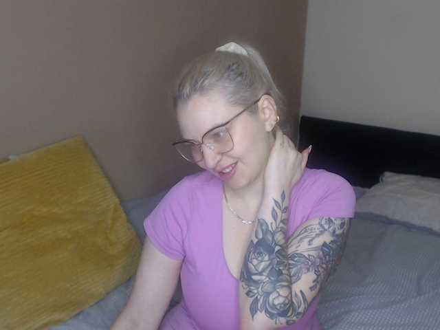 BlueIvy69 live cam on BongaCams
