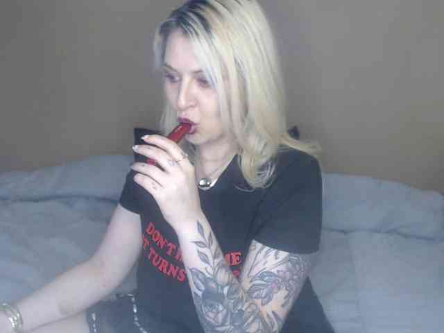 BlueIvy69 webcam