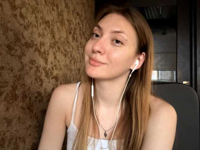 MyrticeDollen live cam on BongaCams