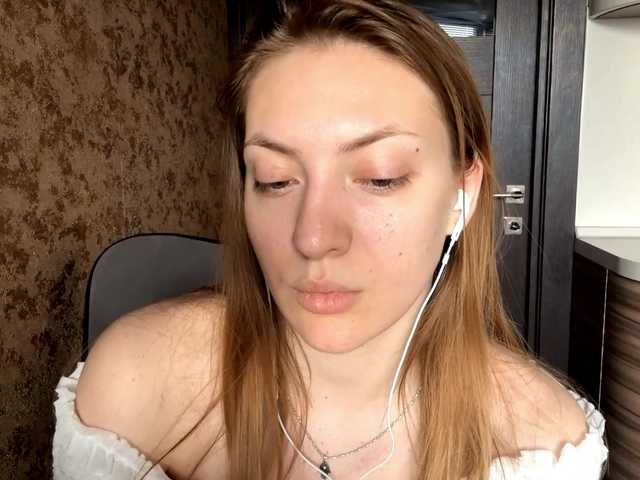 MyrticeDollen live cam on BongaCams