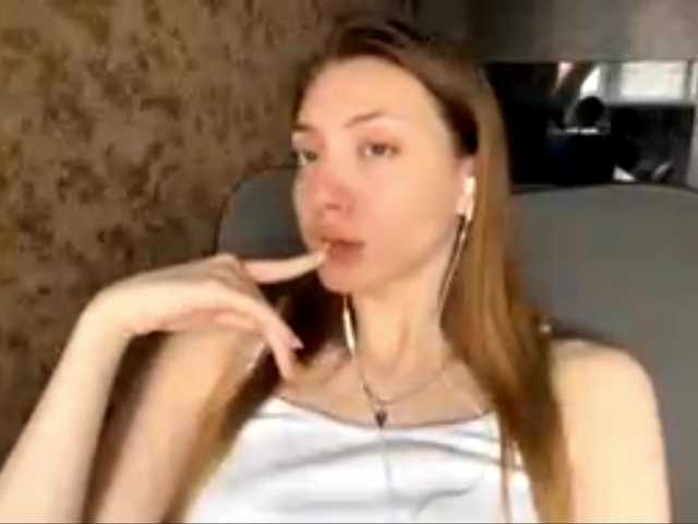 MyrticeDollen live cam on BongaCams