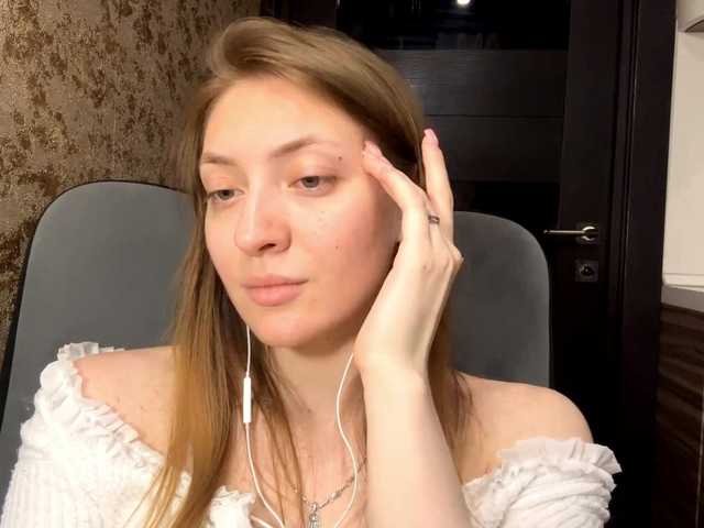 MyrticeDollen live cam on BongaCams