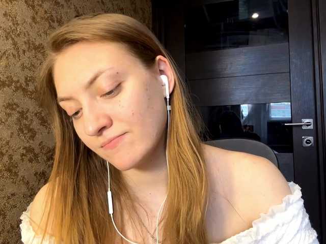 MyrticeDollen live cam on BongaCams