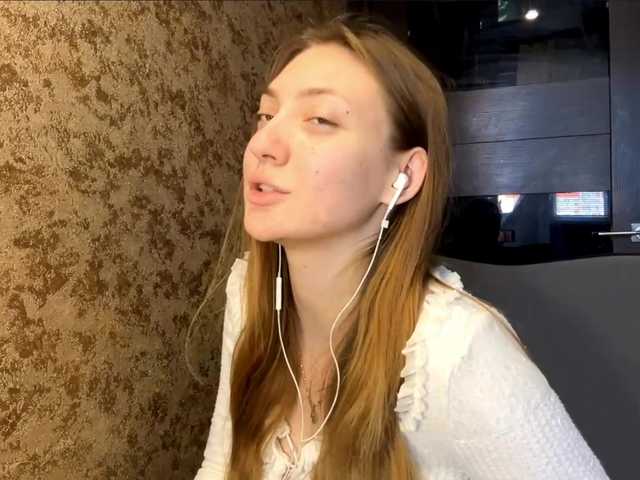 MyrticeDollen live cam