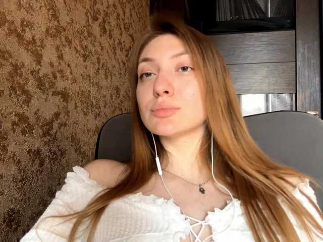 MyrticeDollen live cam on BongaCams