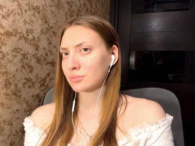 MyrticeDollen live cam on BongaCams