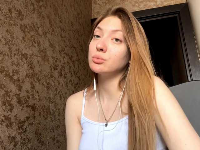 MyrticeDollen live cam on BongaCams