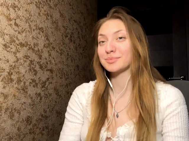 MyrticeDollen live cam on BongaCams