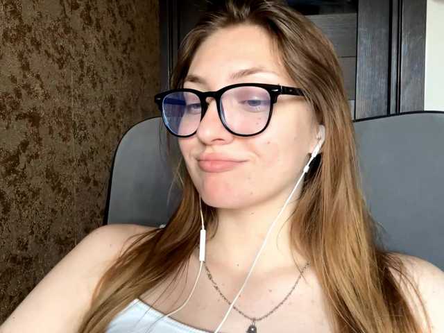 MyrticeDollen live cam on BongaCams