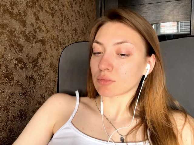 MyrticeDollen live cam on BongaCams