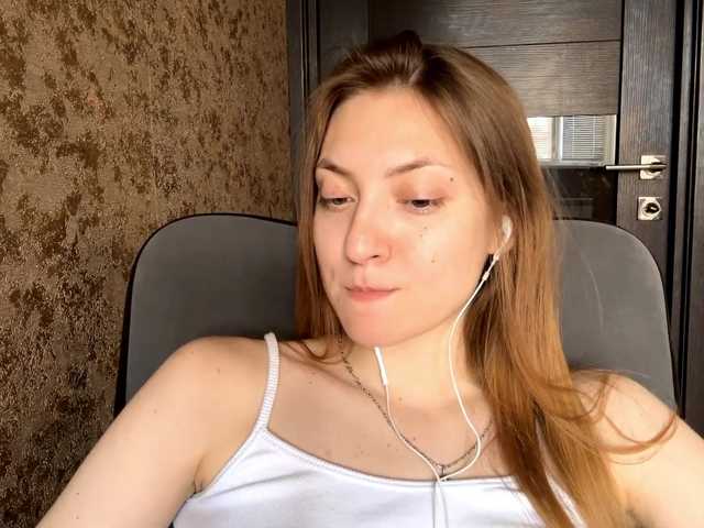 MyrticeDollen live cam on BongaCams
