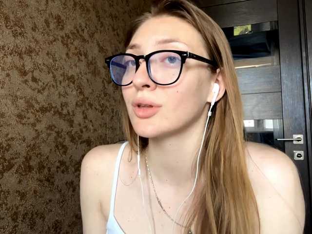 Sex chat gratuit in direct cu MyrticeDollen pe BongaCams