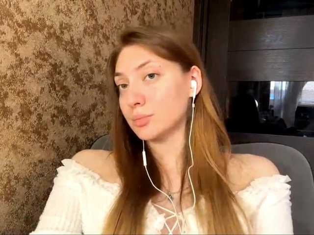 MyrticeDollen live cam on BongaCams