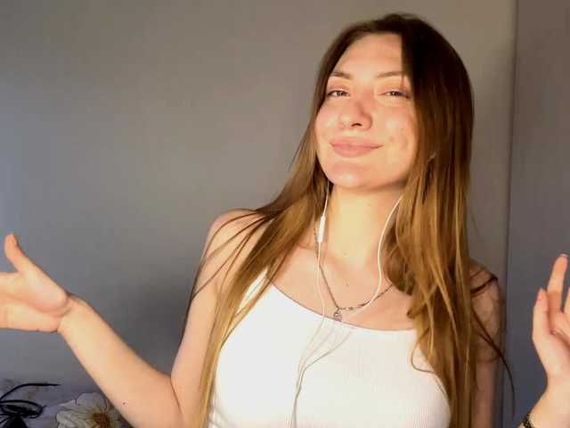MyrticeDollen live cam on BongaCams