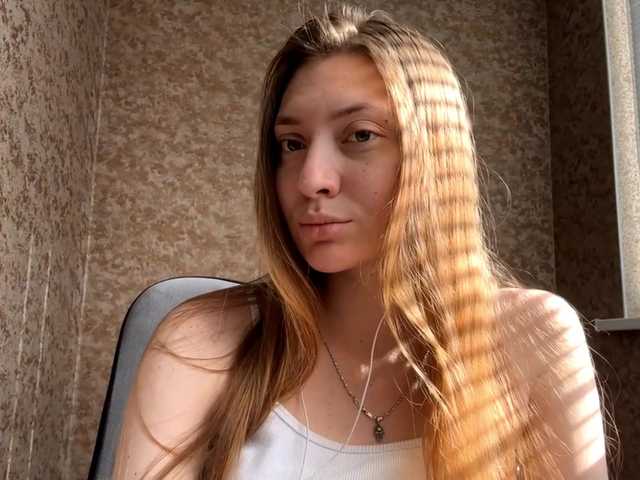 MyrticeDollen live cam on BongaCams