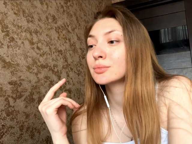 MyrticeDollen live cam on BongaCams