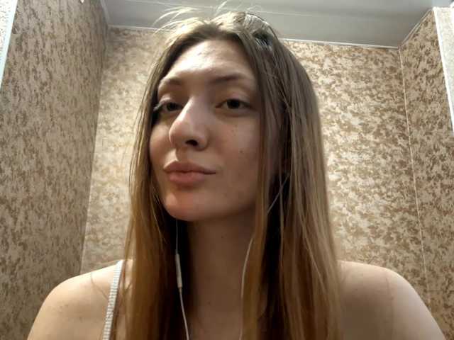 MyrticeDollen live cam on BongaCams