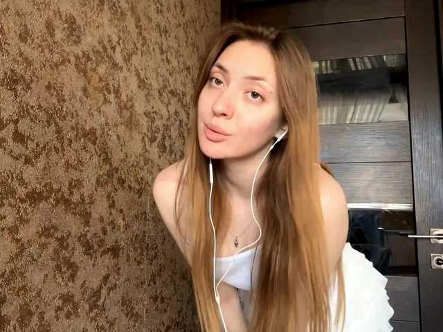 MyrticeDollen live cam on BongaCams