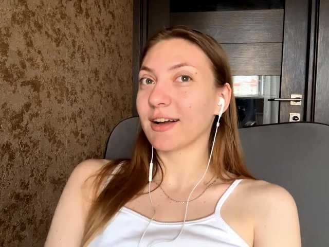 MyrticeDollen live cam on BongaCams